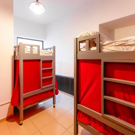 Lunar Hostel - Jbr Dubai Bagian luar foto