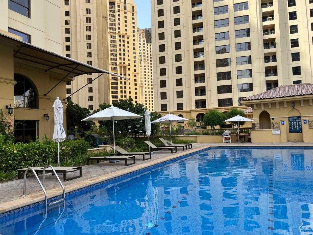 Lunar Hostel - Jbr Dubai Bagian luar foto