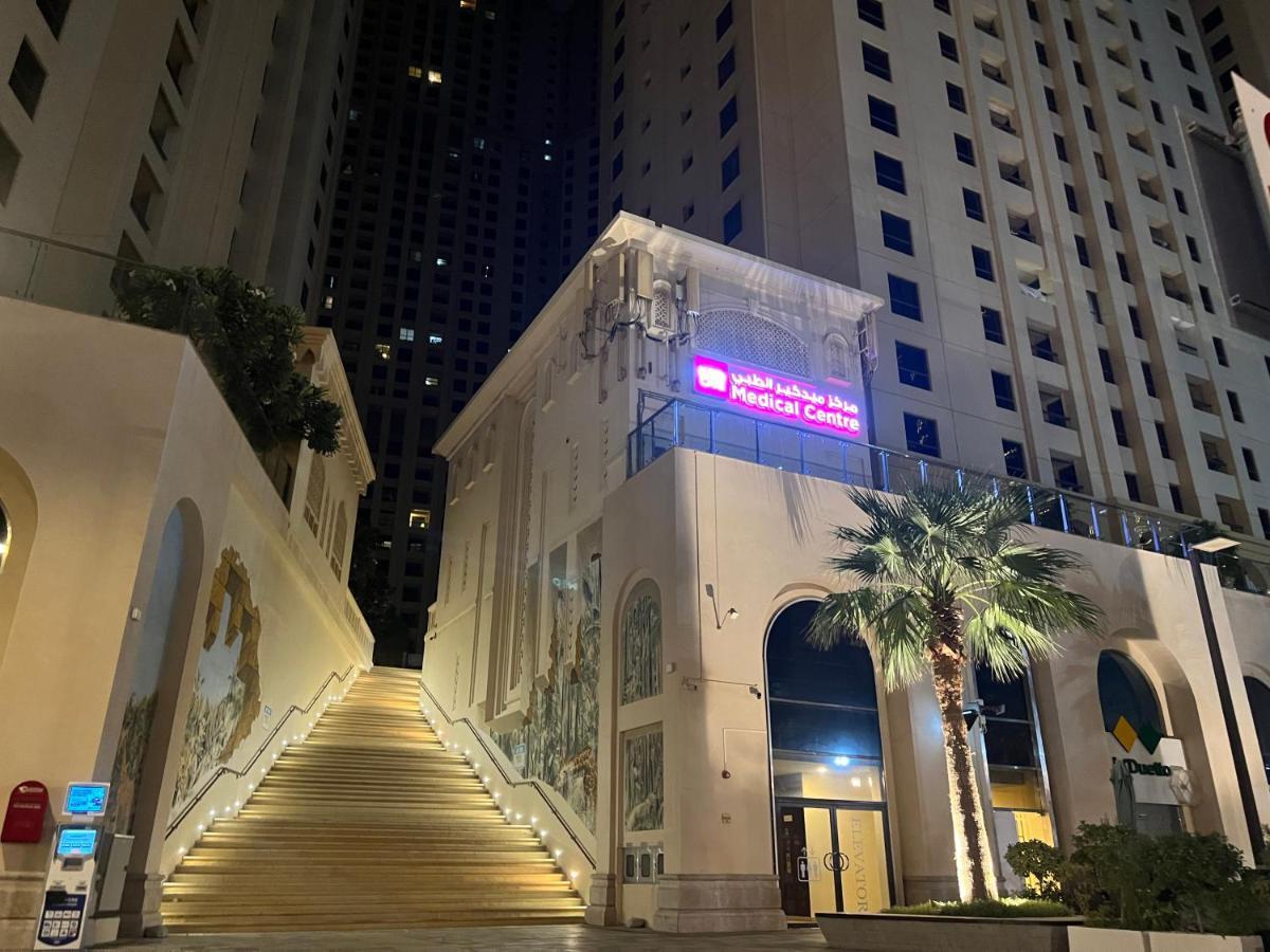 Lunar Hostel - Jbr Dubai Bagian luar foto