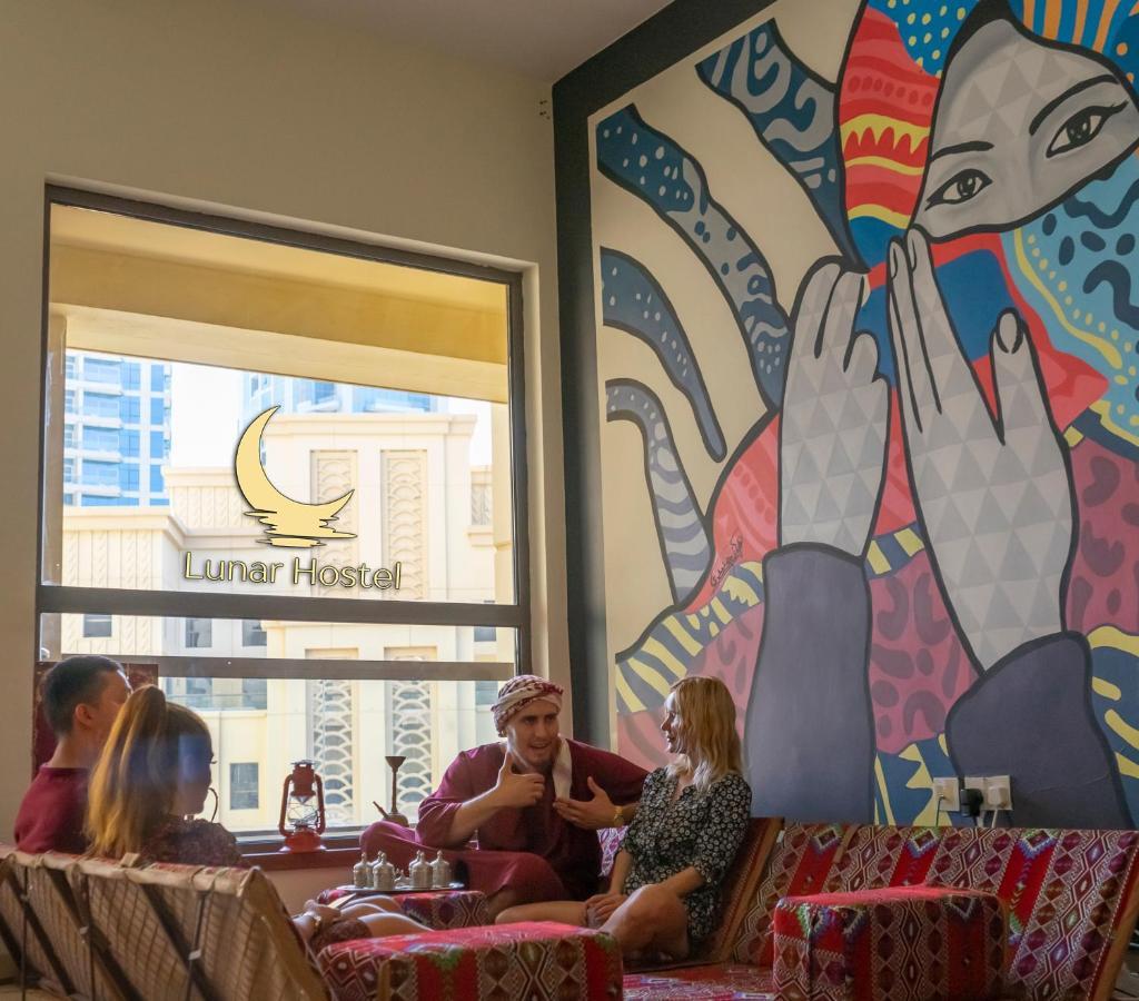 Lunar Hostel - Jbr Dubai Bagian luar foto