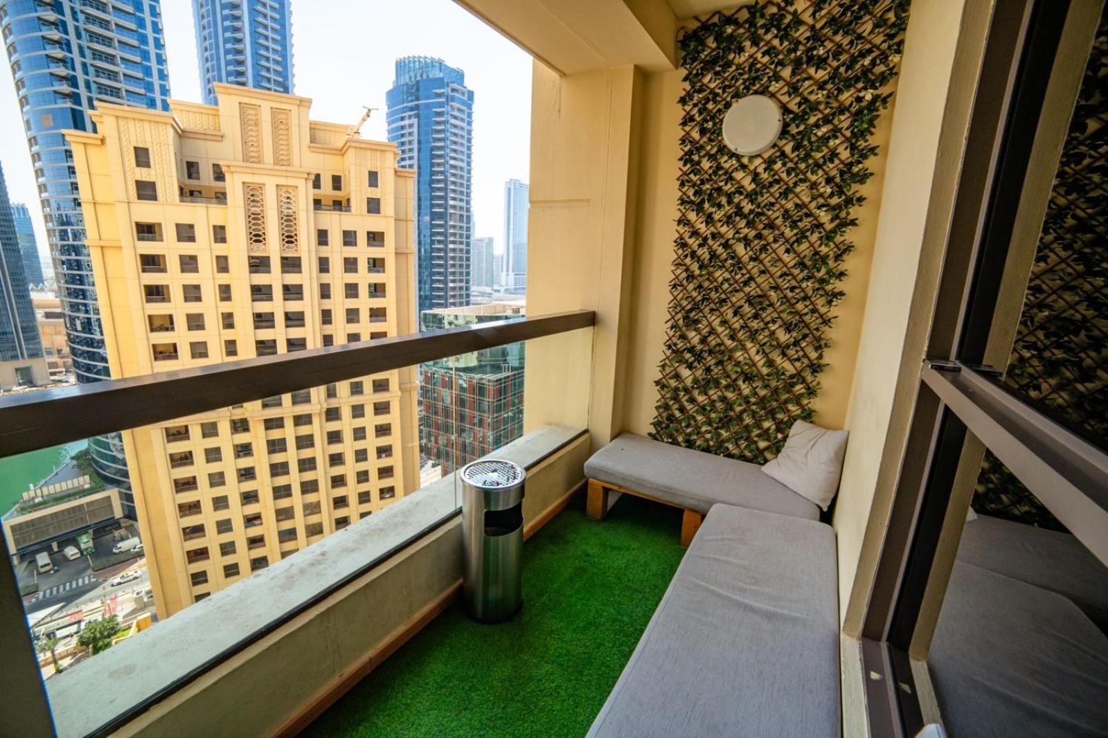 Lunar Hostel - Jbr Dubai Bagian luar foto