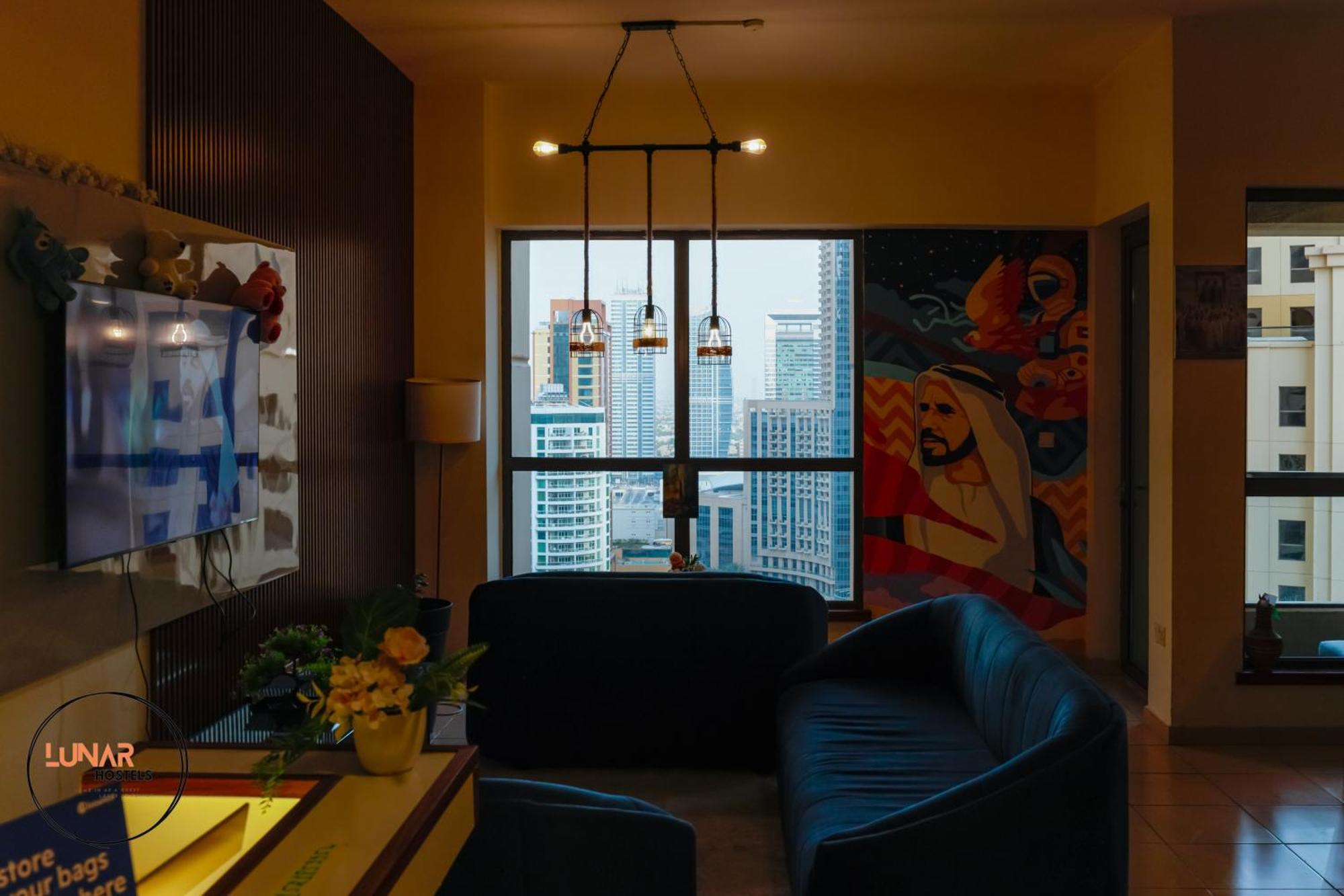 Lunar Hostel - Jbr Dubai Bagian luar foto