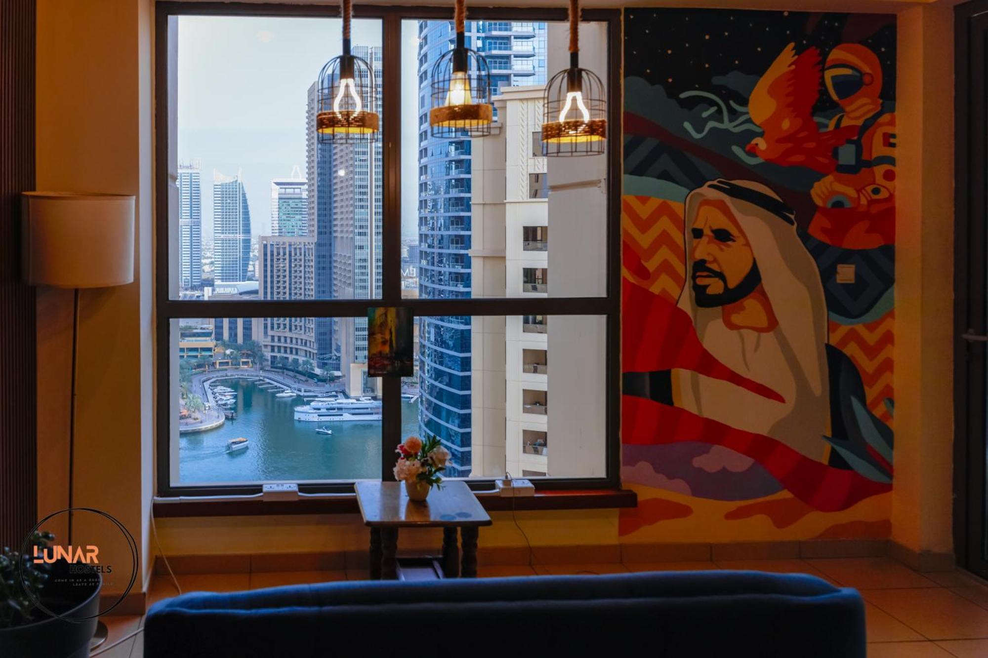 Lunar Hostel - Jbr Dubai Bagian luar foto